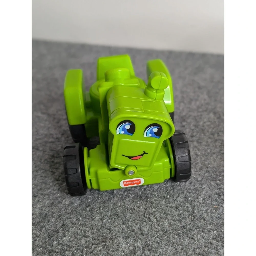 Fisher Price Little People 2023 Tow Truck With Driver And Extra Wobble Tractor‎